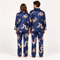 Pyjama En Satin Bleu Marine Imprimé Dragon Pour Couple – vue 2 | le Juste Pyjama